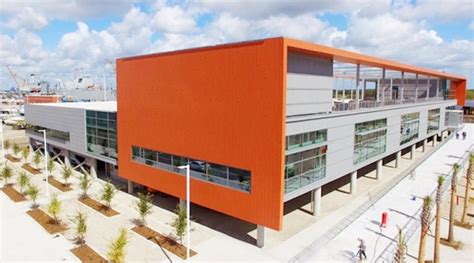 Clemson University opens graduate education center | American School & University