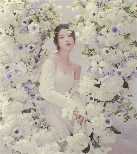 IU 5th Album 'LILAC' HILAC & BYLAC Versions[SCANS] | Kpopping