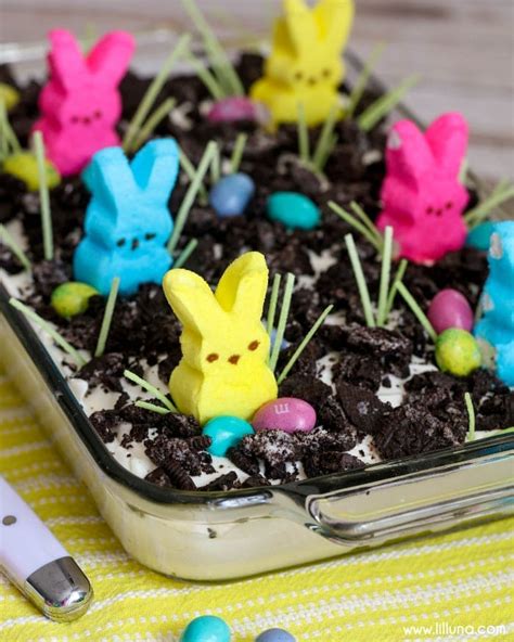 Easter Dirt Cake {No Bake!} | Lil' Luna