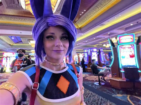 Ann Marie 🔜 CEOtaku 🦋 on Twitter: "Beerus selfies from EVO 📸 I gotta ...