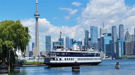 30 Top-Rated Tourist Attractions in Toronto | PlanetWare