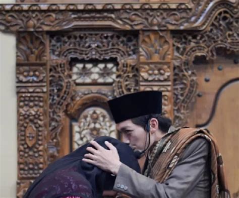 9 Fakta Menarik Istri Gus Iqdam yang Ternyata Seorang Penghafal Alquran ...