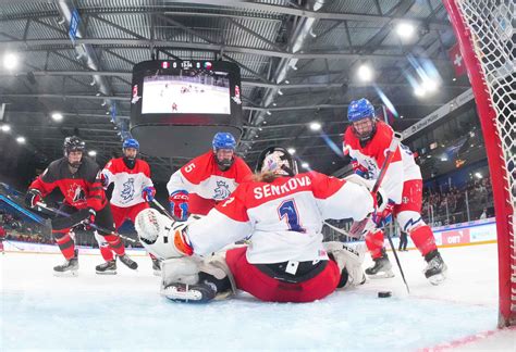 IIHF - History! Czechs beat Canada in semis