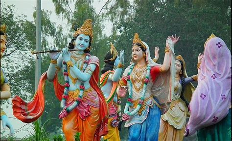 Happy Gugi: Radha Krishna Statues in Prem Mandir Vrindavan