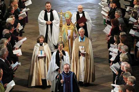 Archbishop of Canterbury is enthroned at Canterbury Cathedral ...