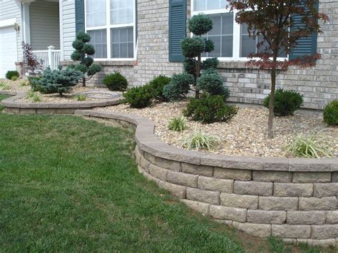 Sloped Backyard Landscaping, Backyard Retaining Walls, Sloped Yard, Landscaping Ideas, Backyard ...