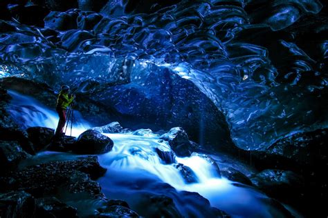 Northern Lights and the Ice Cave | 2-Day Exploration Adve...