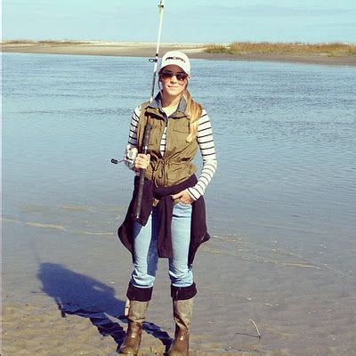 21 Best Women’s Fishing Outfits Ideas