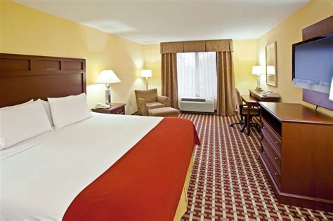 Discount Coupon for Holiday Inn Express Hotel & Suites Murray in Murray ...