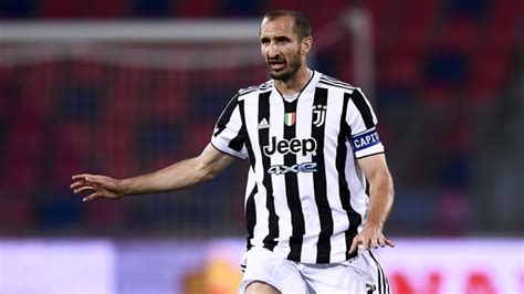 Juventus news: Giorgio Chiellini signs new contract