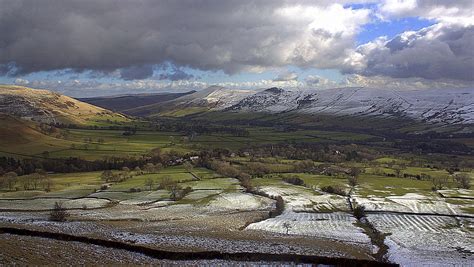 by Matthew Lofthouse Photography...Vale of Edale, Peak District, England | Natural landmarks ...