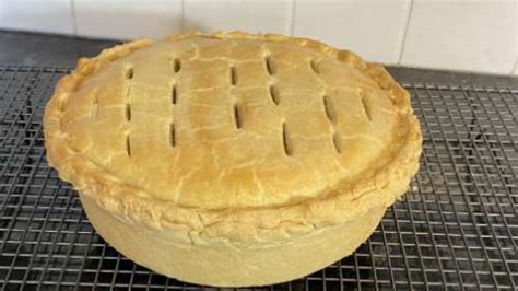 Corned Beef & Potato Pie - Geoff's Baking Blog