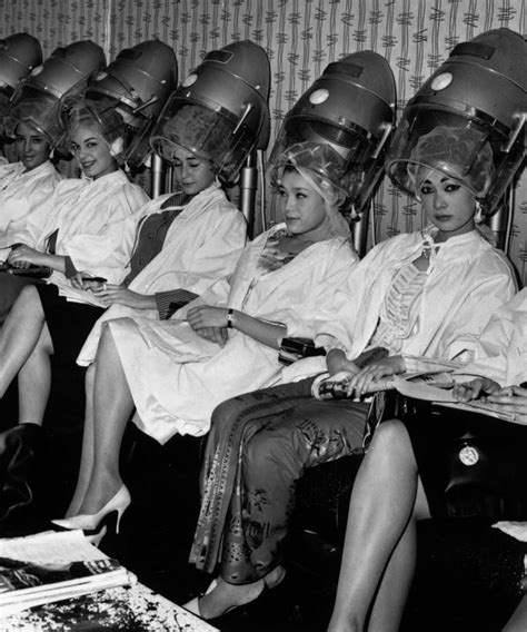 The Weird and Wonderful Past of the Hair Dryer | Vintage hair salons ...