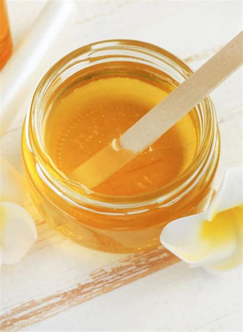 Honey For Face, Skin: How To Use, Benefits, DIY Remedies For Supple Skin