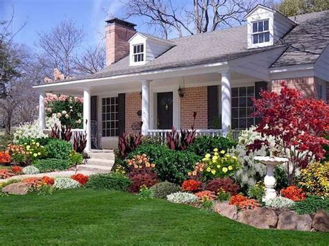 55 Fresh and Beautiful Front Yard Landscaping Ideas Low Maintenance ...