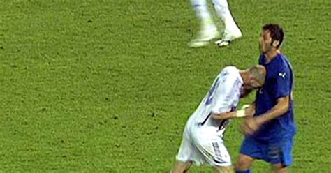 Soccer Freaks: zidane headbutt