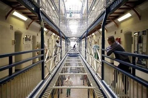 The most notorious escapes from Exeter Prison through the years - Devon ...