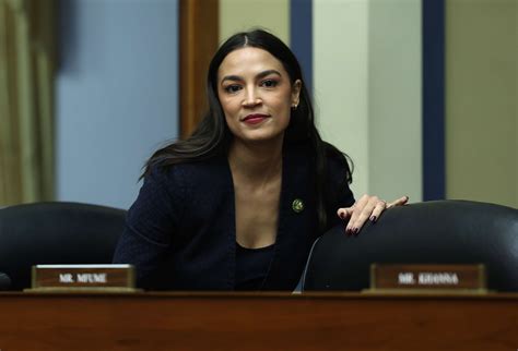 Alexandria Ocasio-Cortez 'not planning' a primary challenge to Sen. Kirsten Gillibrand - ABC News