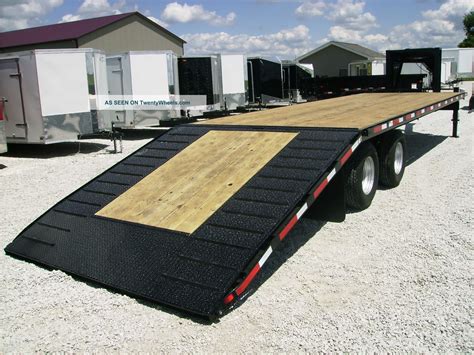 Finish Line Hydraulic Dovetail Gooseneck Trailer With Wireless Remotes, Led