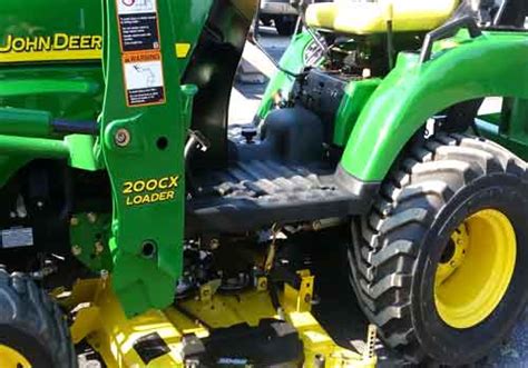 4 Common Problems of John Deere 2305 Problems & Fix