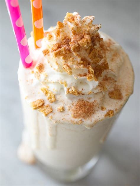 Cinnamon Toast Crunch Milkshake, because cereal always tastes better ...