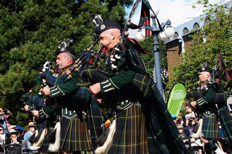 Victoria Daily Photo: The 116th Annual Victoria Day Parade