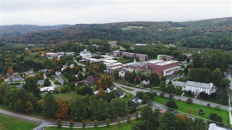 Northfield starting to show some color. : r/vermont