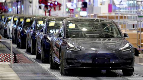 China Orders Tesla to Recall 1.1 Million Vehicles Over Braking Risks ...