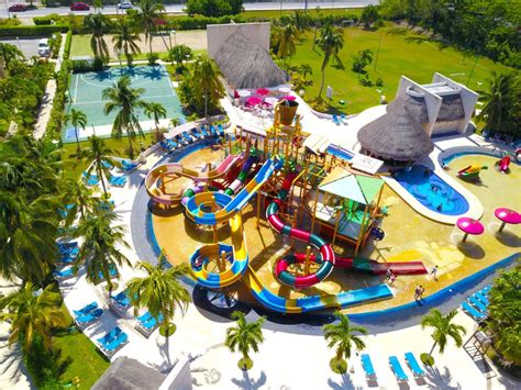 10 Best All-inclusive Family Resorts in Cancún With Water Parks