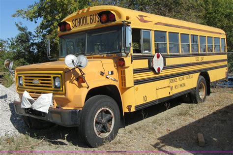 1987 Chevrolet school bus in Cherokee, KS | Item BB9130 sold | Purple Wave