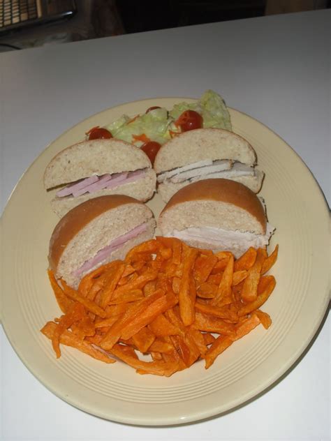 Recipe Marketing : TURKEY AND HAM SANDWICHES - DINNER