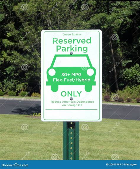 Green Parking Sign Royalty Free Stock Images - Image: 20945969