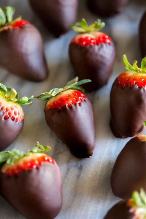 Easy Chocolate Covered Strawberries - Tastes Better From Scratch