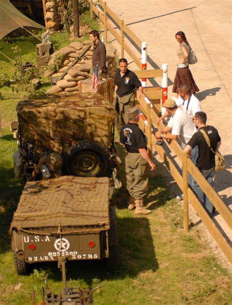 Reenactment groups bring D-Day era alive | Article | The United States Army