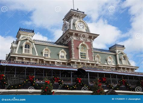 Main Entrance of Magic Kingdom of Disney Editorial Photo - Image of ...