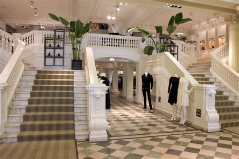 Boyds, Philadelphia PA – See-Inside Clothing Store – Google Business View | Interactive Tour ...