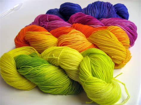 Fibermania: Yarn Dyeing Tutorial Number Two