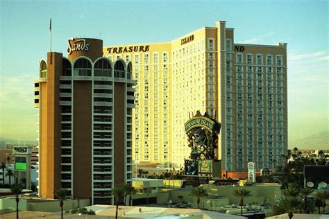 Sands Hotel and Casino opened 66 years ago— PHOTO ARCHIVE | Las Vegas ...