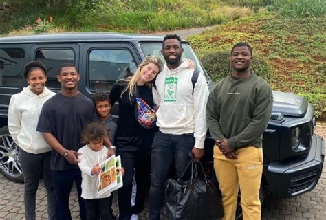 Siya Kolisi's wife and children officially move to Durban