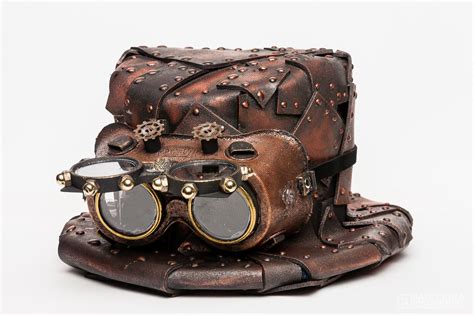 DIY Steampunk Top Hat #steampunk Steampunk Items, Steampunk Top Hat, Steampunk Fashion, Bowler ...