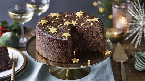 Chocolate fruit cake recipe - BBC Food