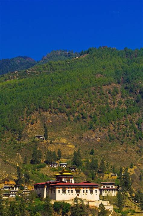 Paro Dzong Monastery, Paro Valley, Bhutan | Paros, Monastery, Bhutan