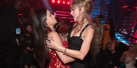 Selena Gomez and Taylor Swift’s Friendship Moments at 2023 VMAs