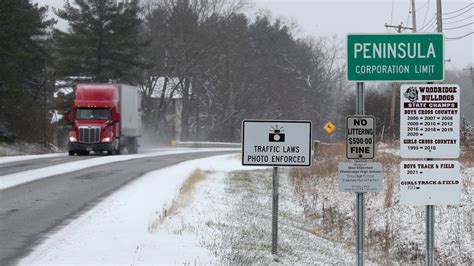 Heavy lake effect snow hits from Ohio to western New York - ABC News