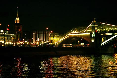 Pedestrian Bridge, Moscow River Free Stock Photo - Public Domain Pictures