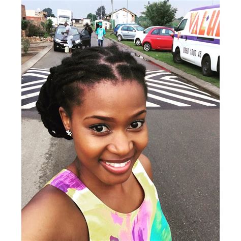 Zenande Mfenyana biography: age, boyfriend, husband, parents ...