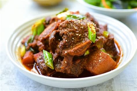 Instant Pot Spicy Galbijjim (Braised Beef Short Ribs) | Recipe Cart