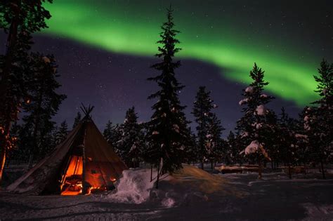 When and where to see the magical Northern Lights in Sweden | Visit Sweden