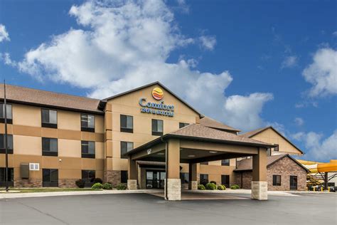 Comfort Inn & Suites in Mitchell, SD - Hotels & Motels: Yellow Pages Directory Inc.