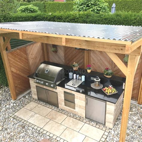 27 Insanely Outdoor Kitchen Ideas - HomePrit | Outdoor kitchen decor, Backyard kitchen, Outdoor ...